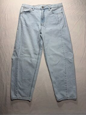 Time and Tru Light Barrel Fit Jeans
